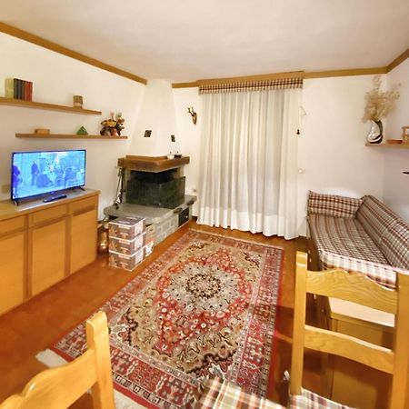 Trilocale Accogliente Con Camino A Pochi Minuti Da Madonna Di Campiglio Apartment สปิอาซโซ ภายนอก รูปภาพ