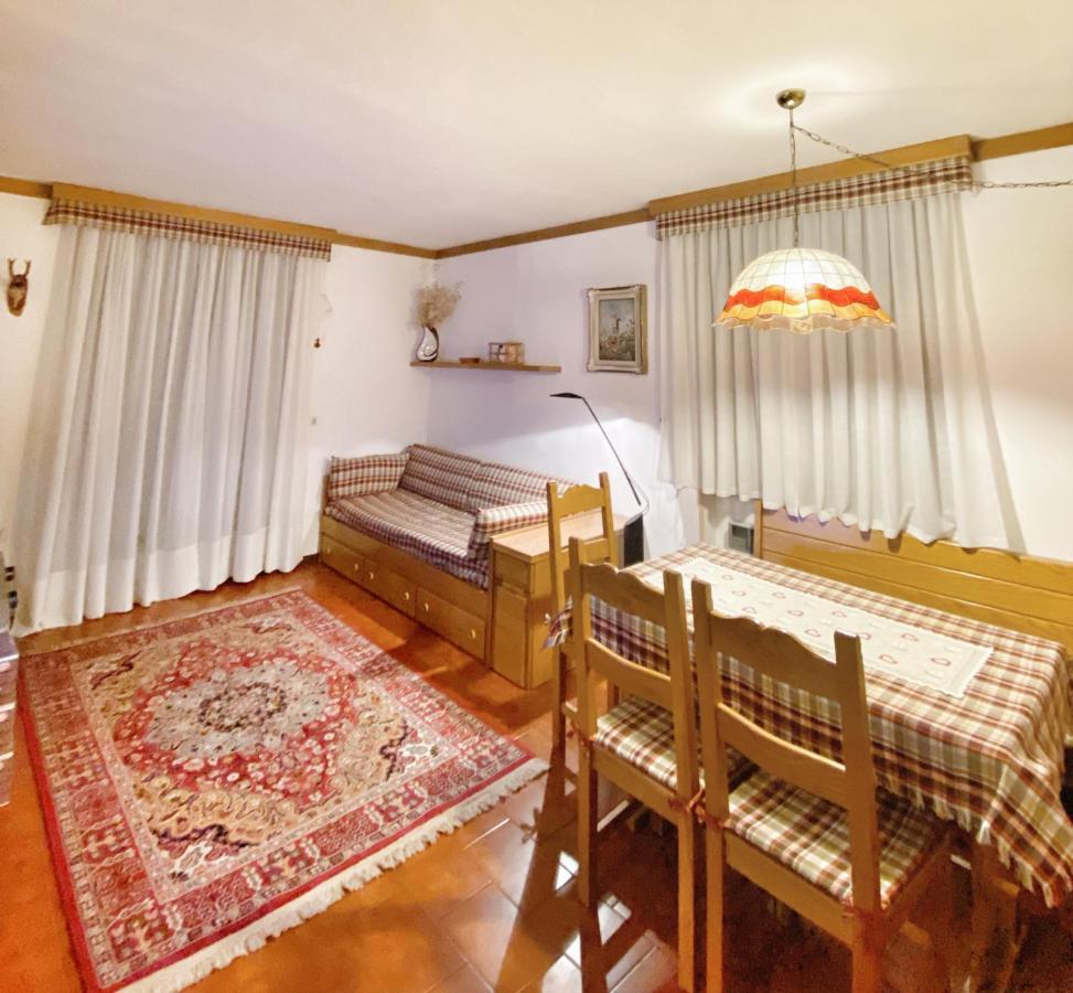 Trilocale Accogliente Con Camino A Pochi Minuti Da Madonna Di Campiglio Apartment สปิอาซโซ ภายนอก รูปภาพ